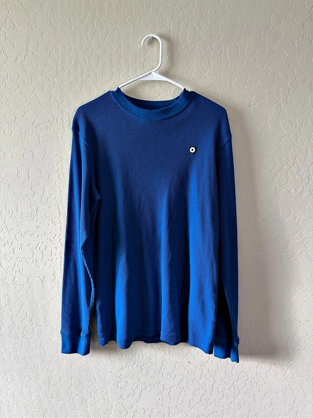 Southpole Authentic Collection Long Sleeve Soccer Emblem Blue Medium Like New